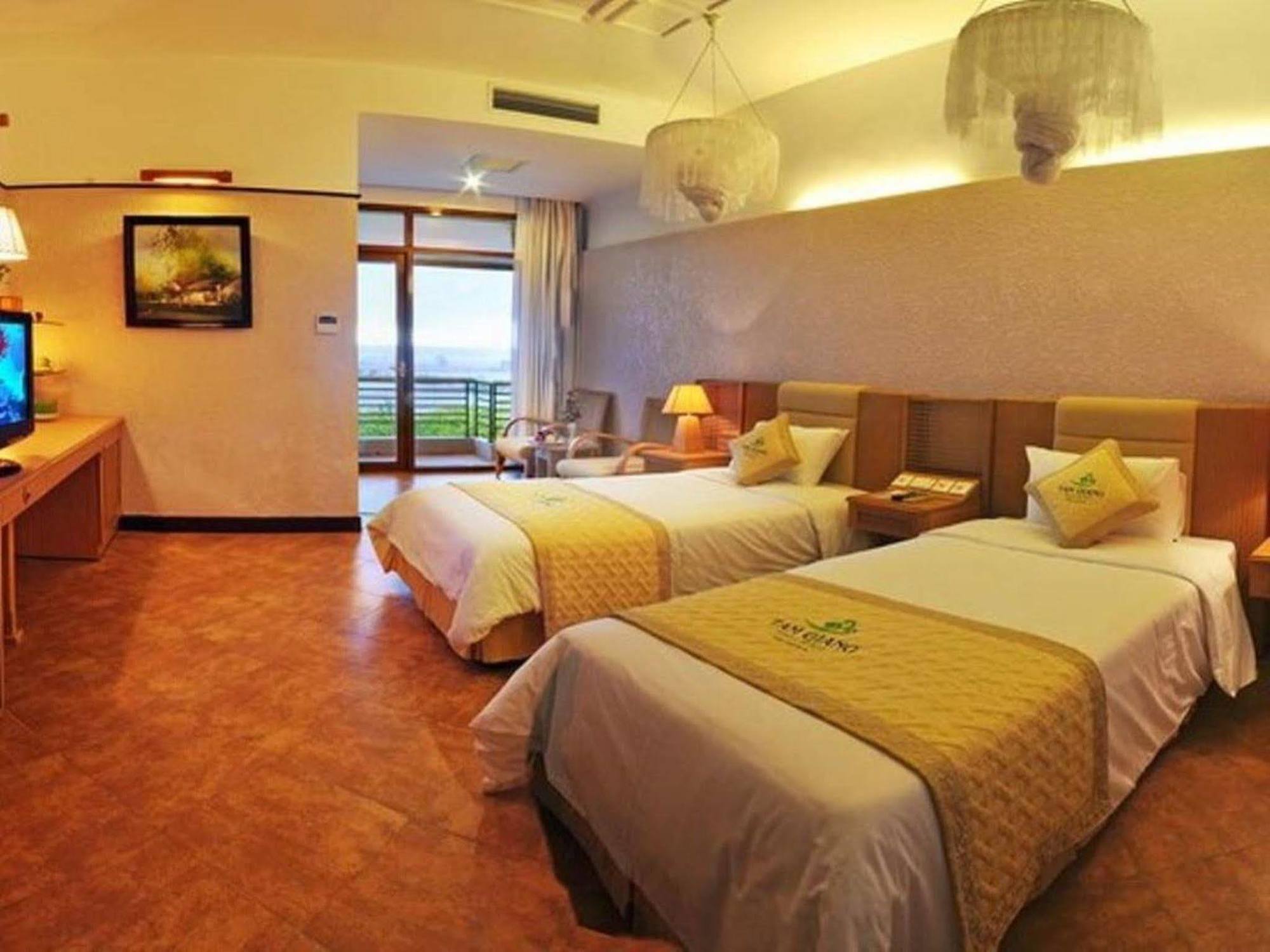 Bavico Resort & Spa Tam Giang - Hue Esterno foto